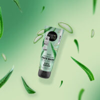 DEEP HYDRATION FACE MASK ALOE & AVOCADO - Image 2